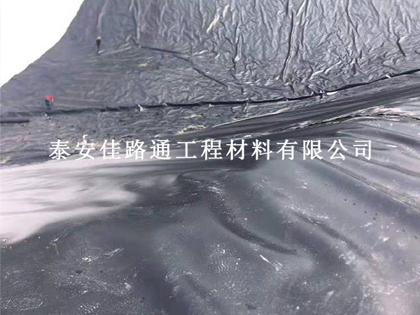 HDPE土工膜四季鋪設巧攻略 HDPE土工膜四季鋪設巧攻略